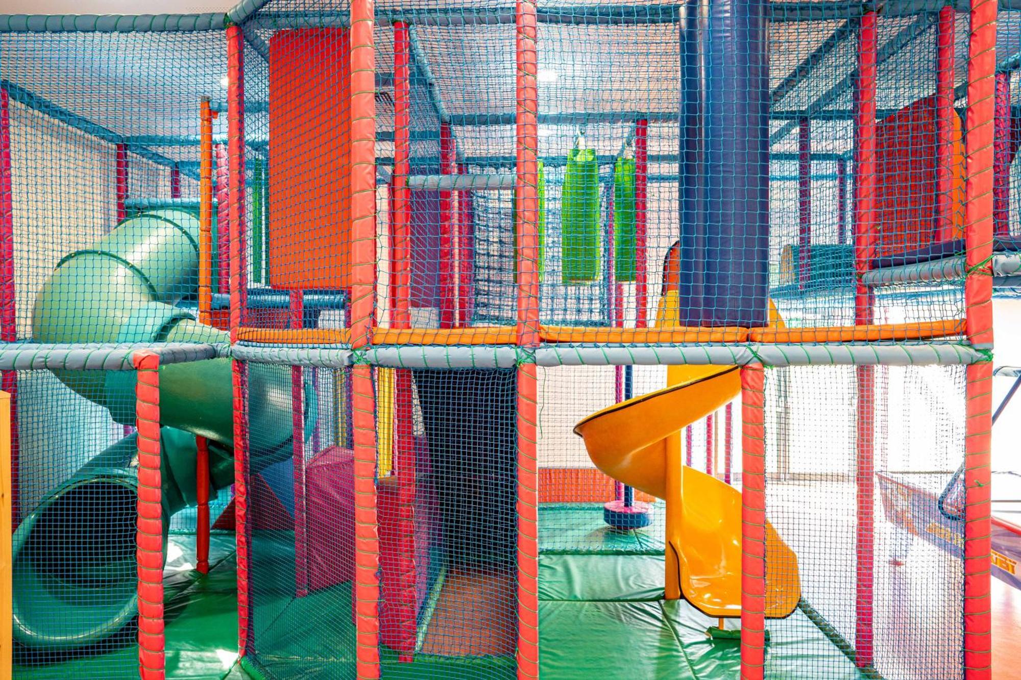 Ottershaw Foxhills Club & Resort מראה חיצוני תמונה