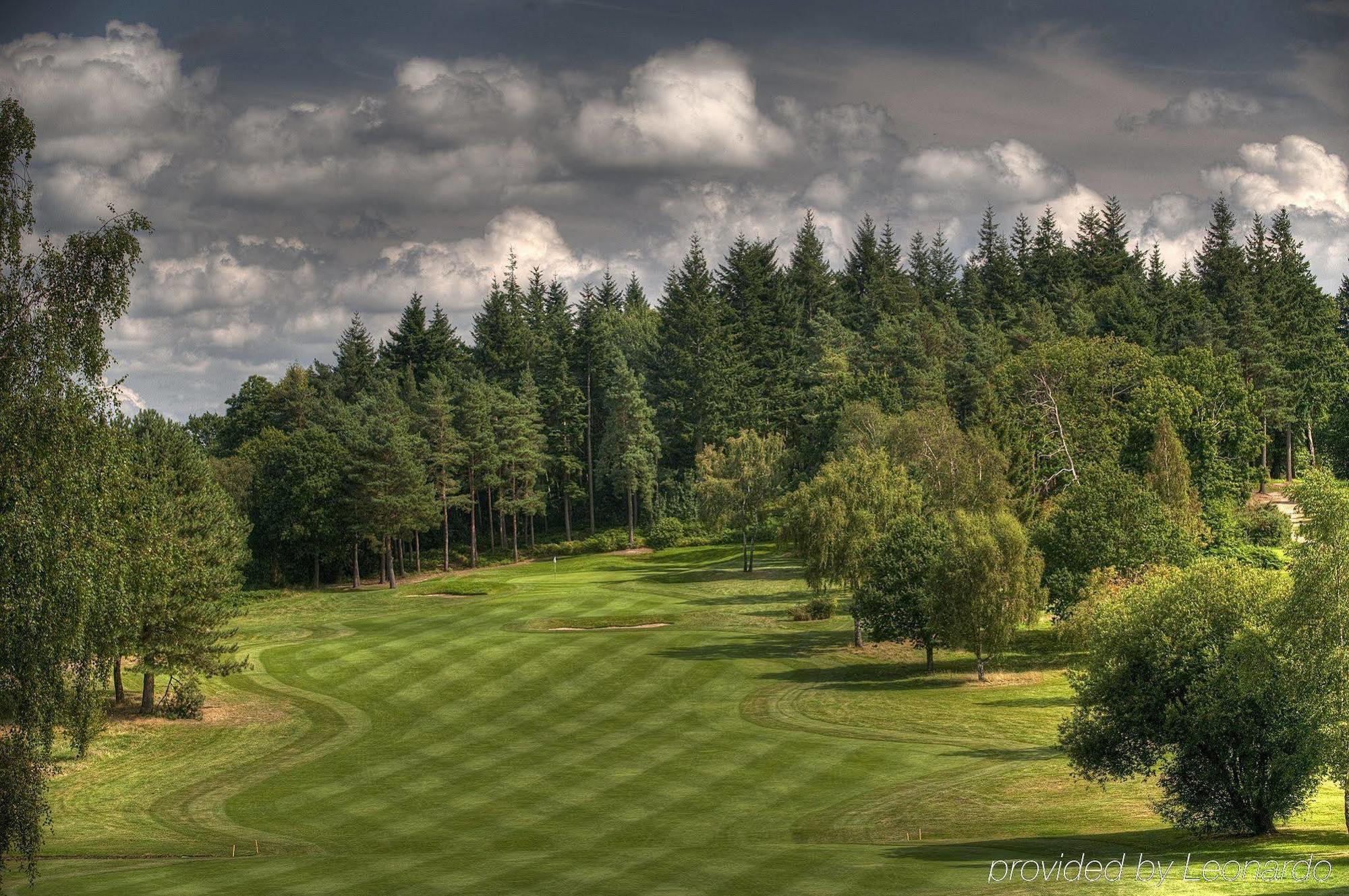 Ottershaw Foxhills Club & Resort מראה חיצוני תמונה